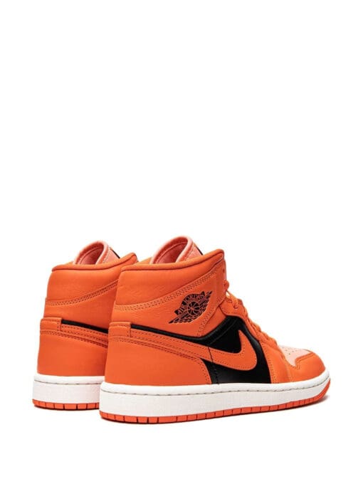 Jordan Air Jordan 1 Mid SE sneakers - Image 3