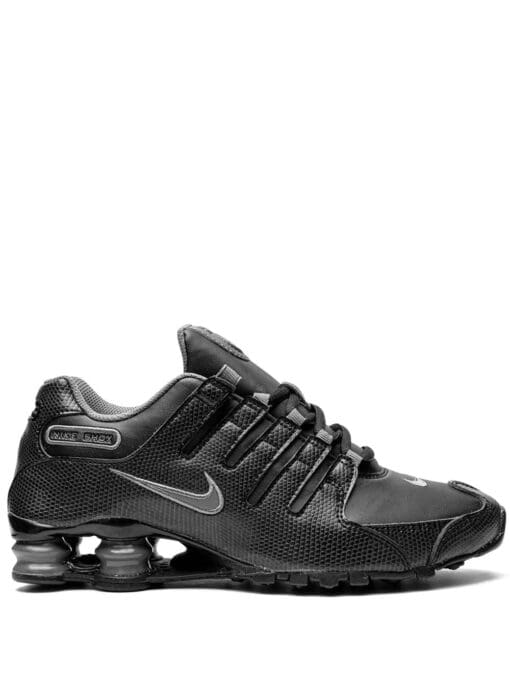 Nike Shox NZ low-top sneakers