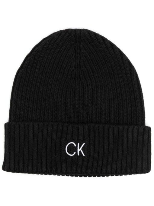 Calvin Klein  logo-embroidered ribbed-knit beanie