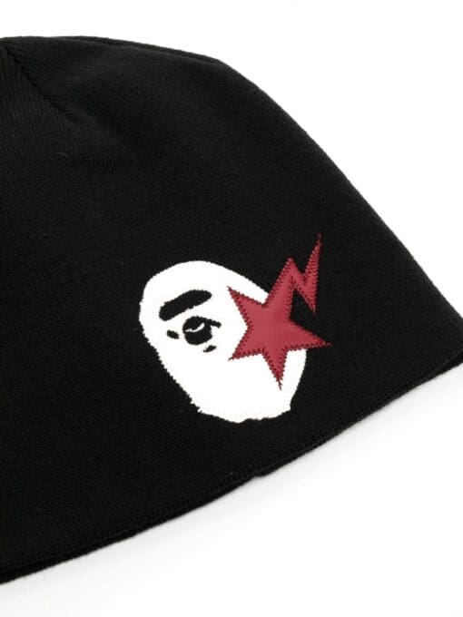 A BATHING APE®  logo-patch knitted beanie - Image 2