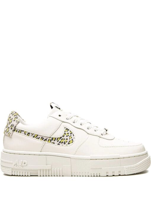 Nike  Air Force 1 Pixel SE low-top sneakers