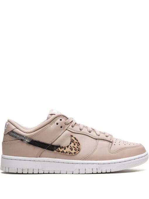 Nike  Dunk Low SE sneakers