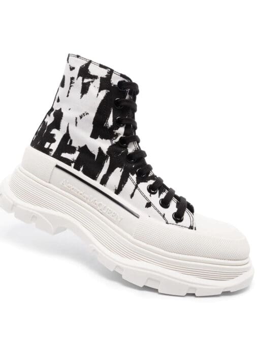 Alexander McQueen  Treadslick graffiti-print sneakers - Image 4