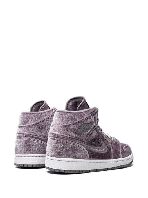 Jordan  Air Jordan 1 Mid SE sneakers "Purple Velvet" - Image 3