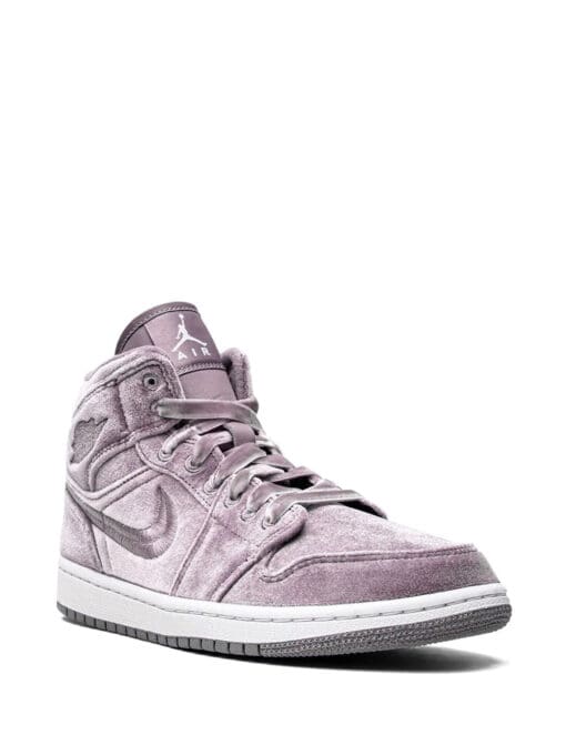 Jordan  Air Jordan 1 Mid SE sneakers "Purple Velvet" - Image 2