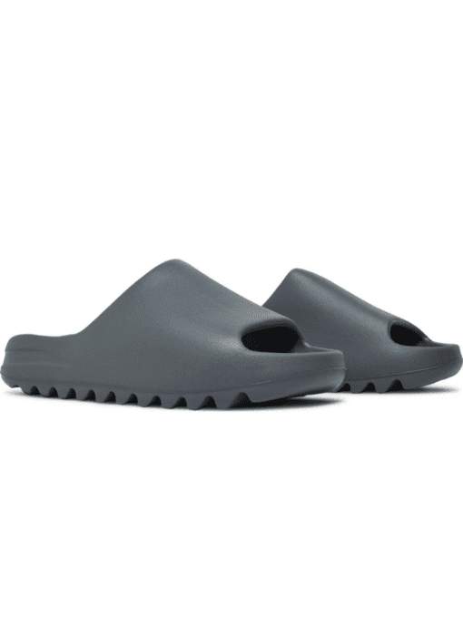 Yeezy Slides 'Slate Grey' - Image 4