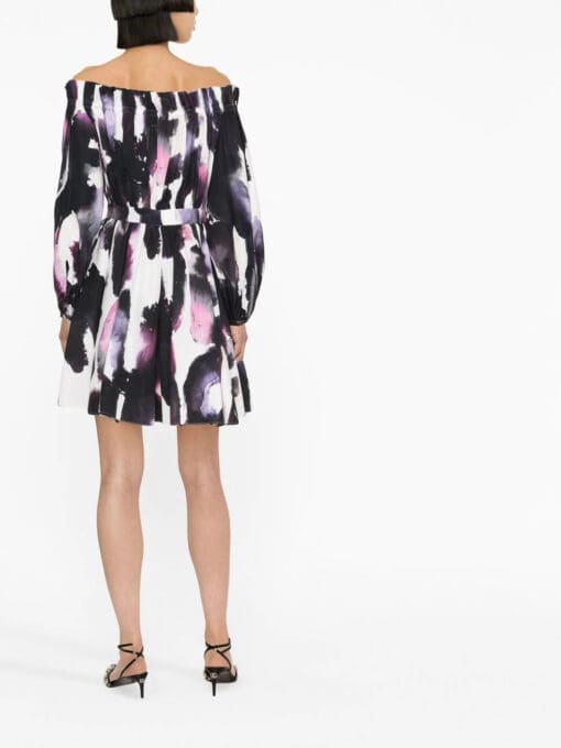 Alexander McQueen  off-shoulder abstract-print minidress - Image 4